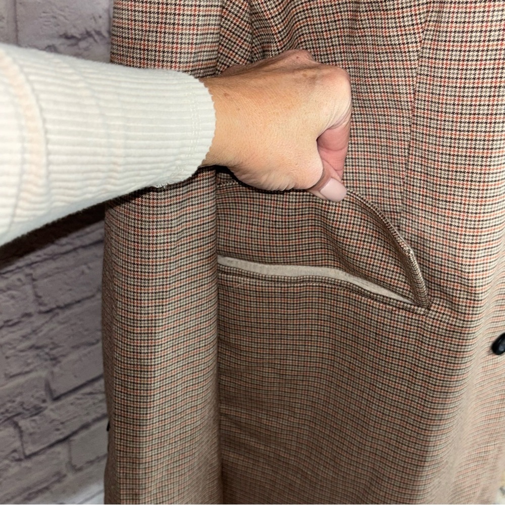 Free People oversized checked blazer in taupe plaid - Picture 10 of 16